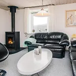 8 Person In * Ulfborg